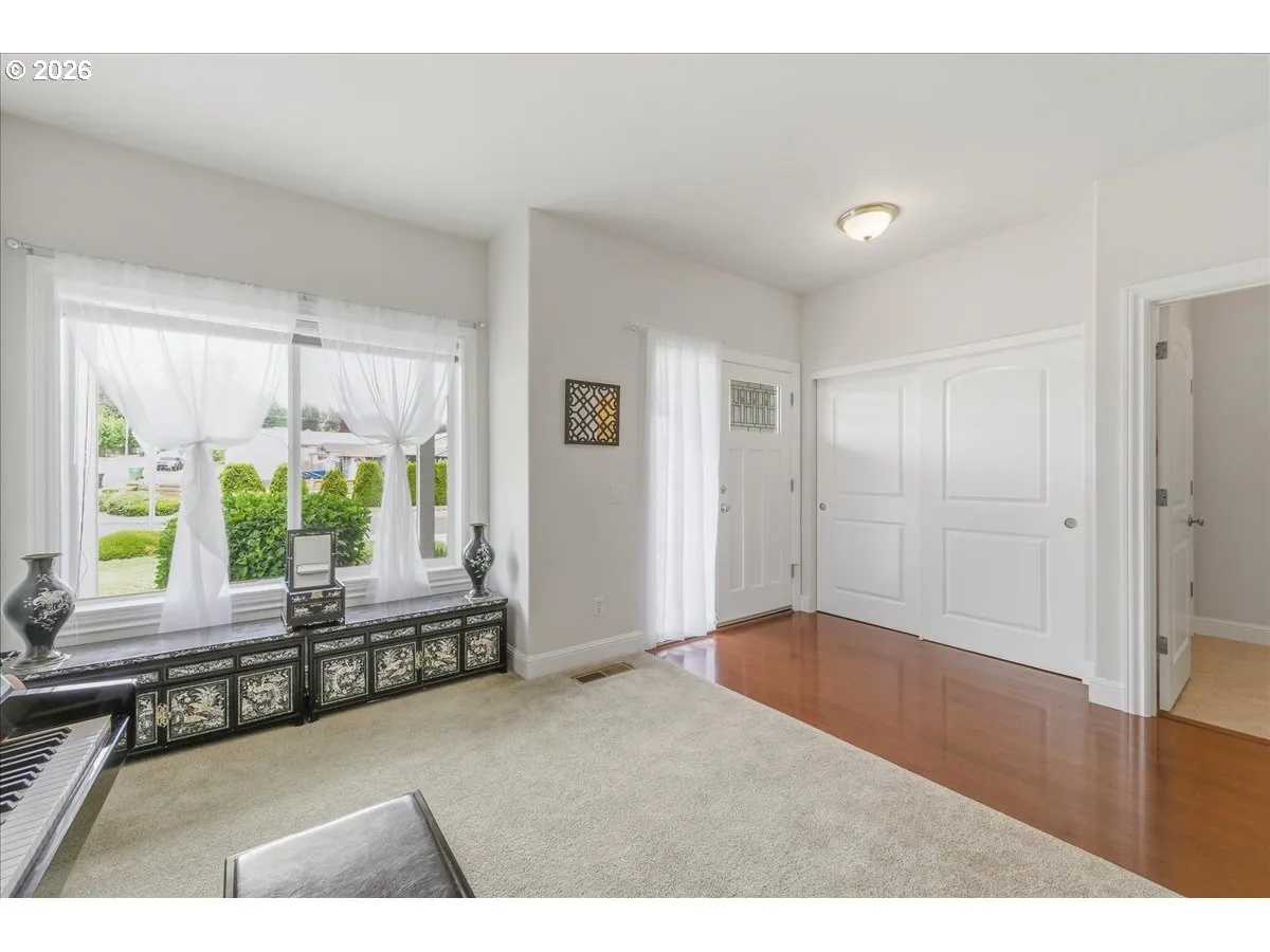 Entrance/Foyer