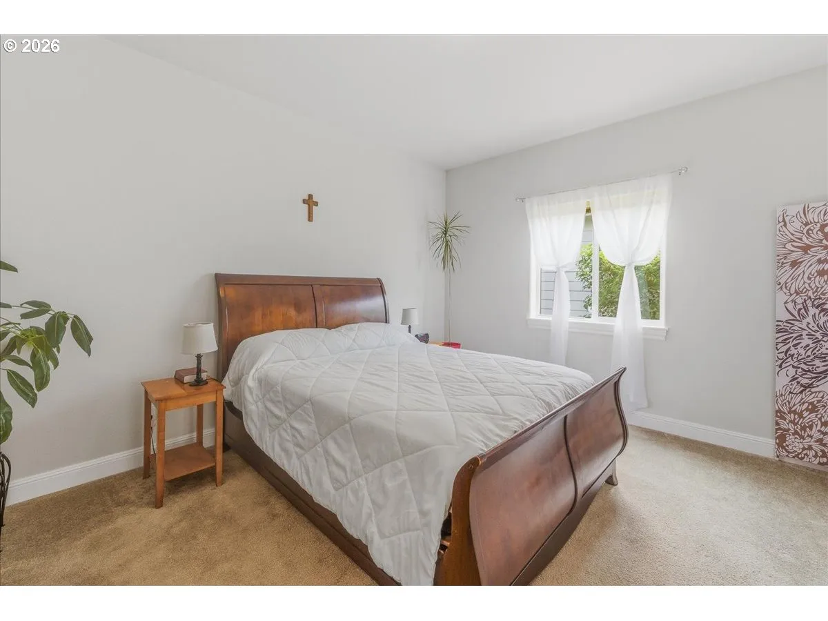 Primary Bedroom-Attached Bathroom
