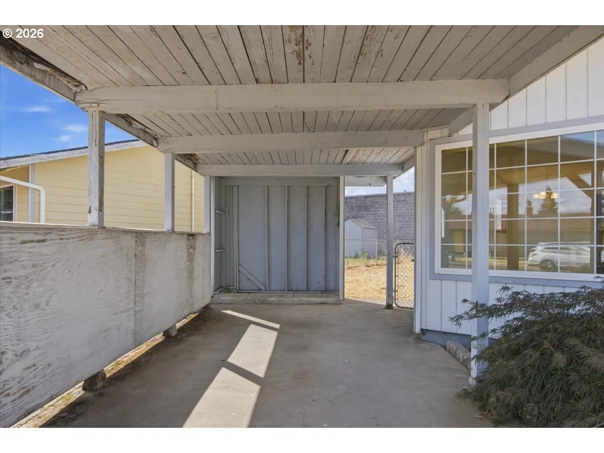 Carport