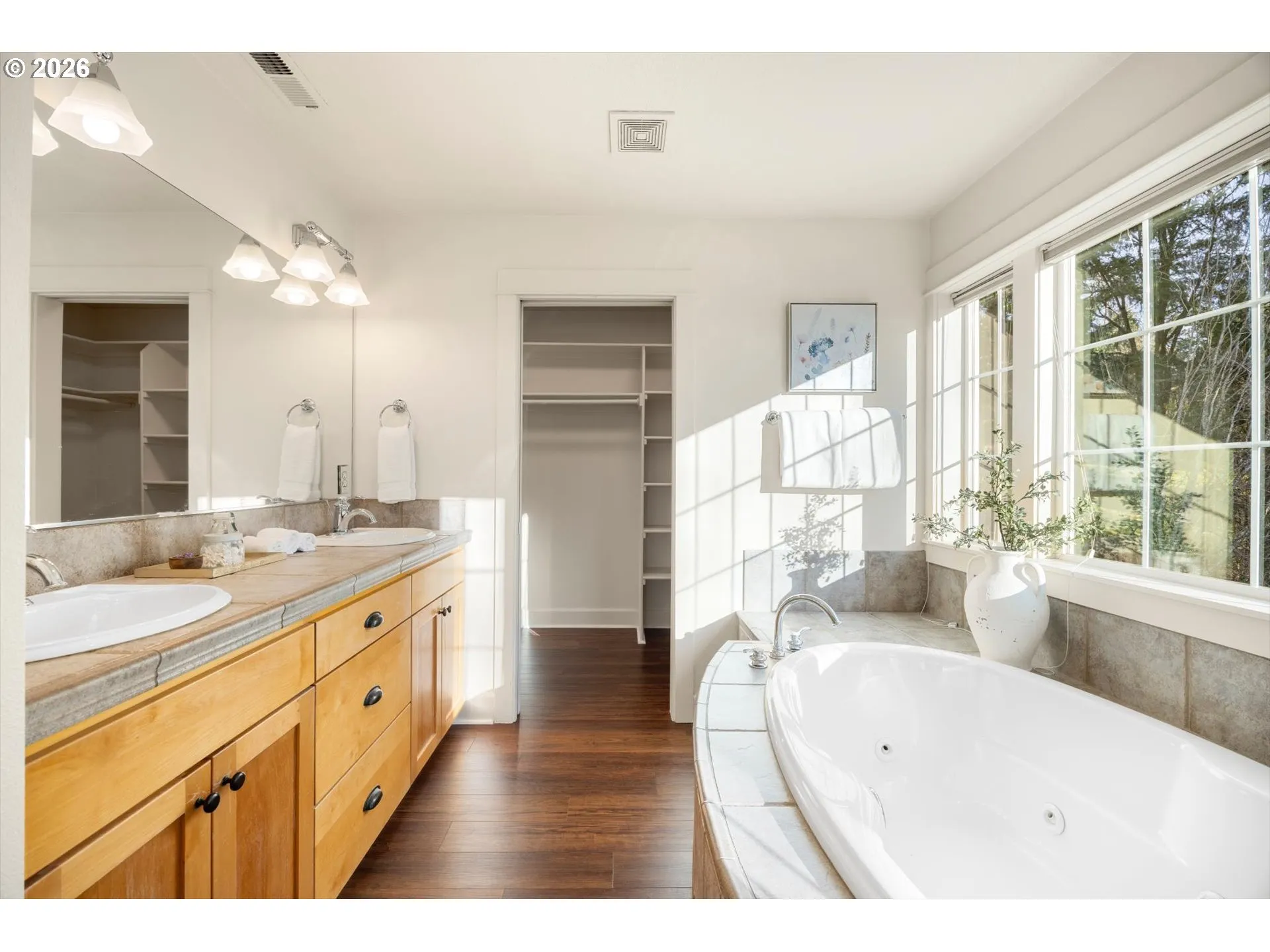 Primary Bedroom-Attached Bathroom