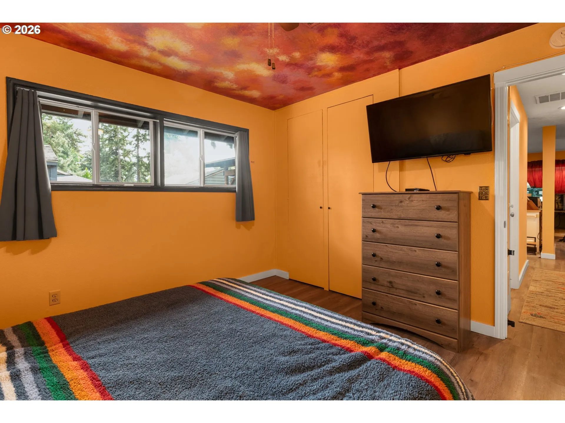 Bedroom, Primary