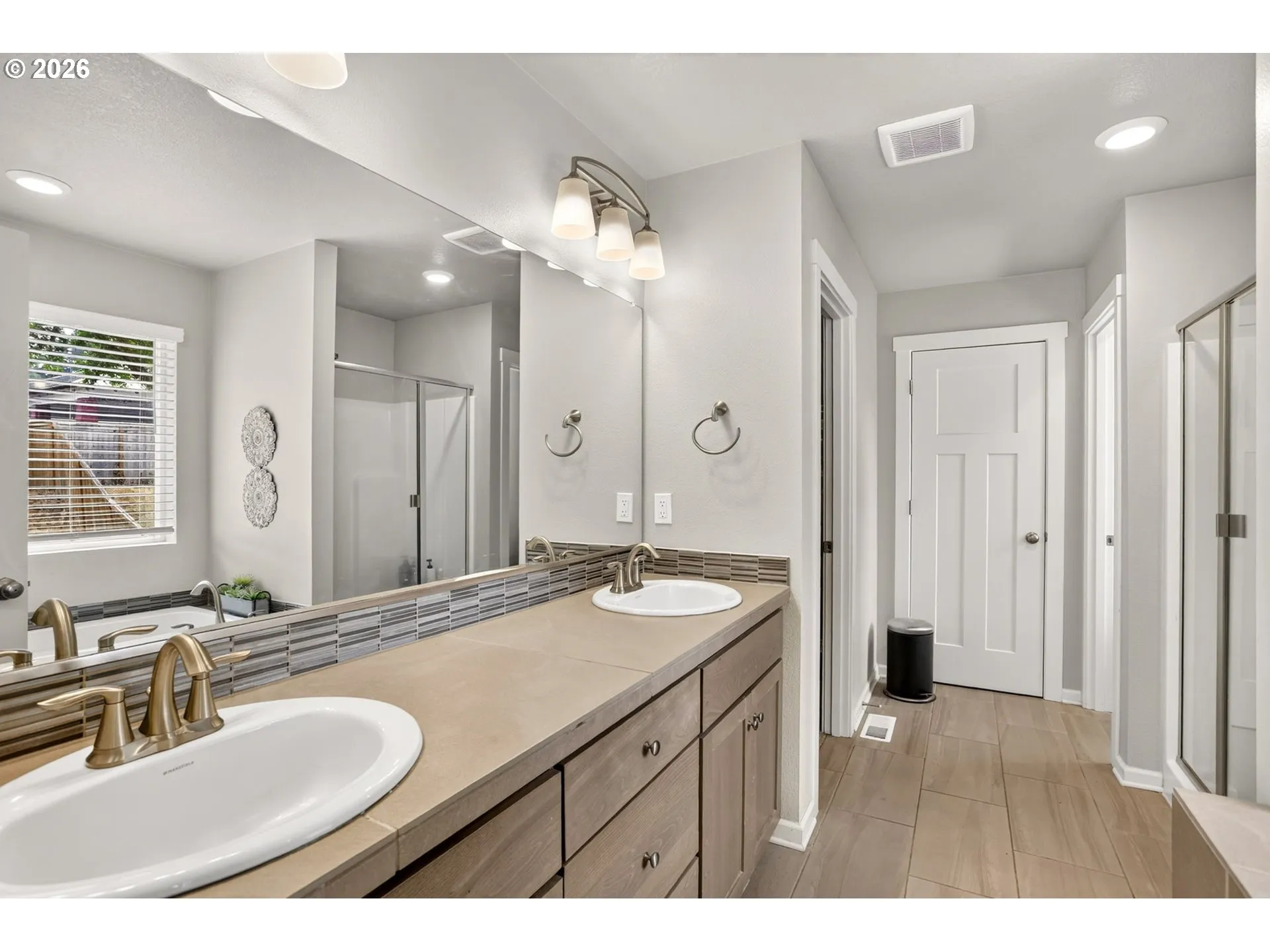 Bathroom, Attached-Double Sinks