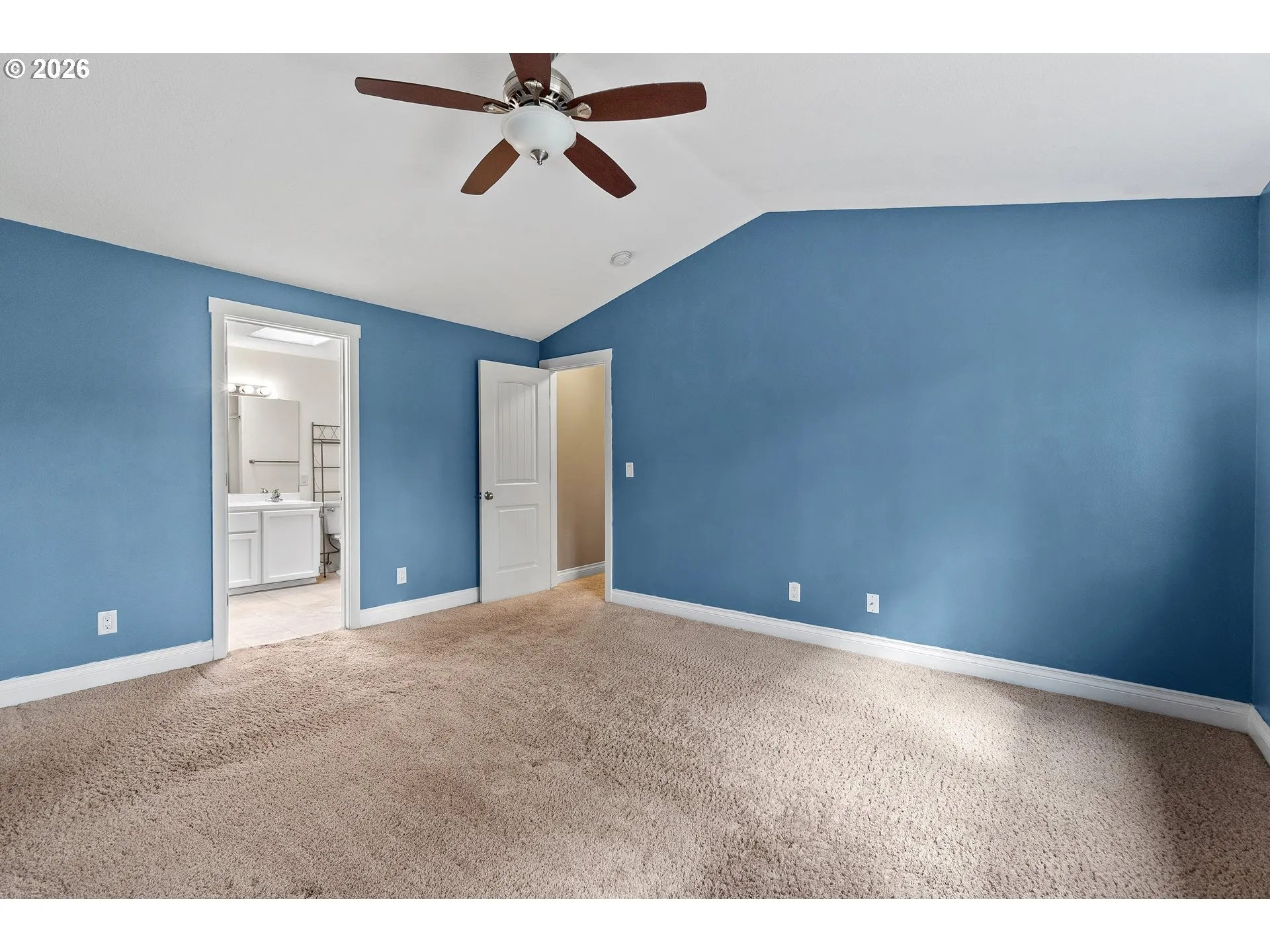Bedroom, Primary