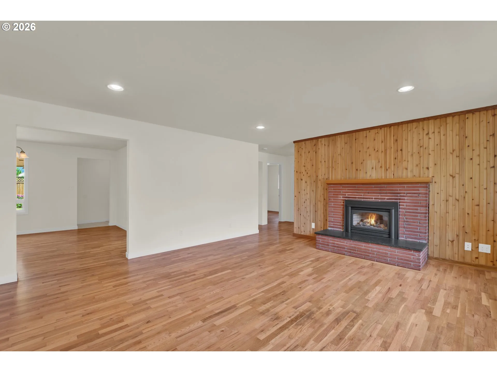 Living Room-Fireplace