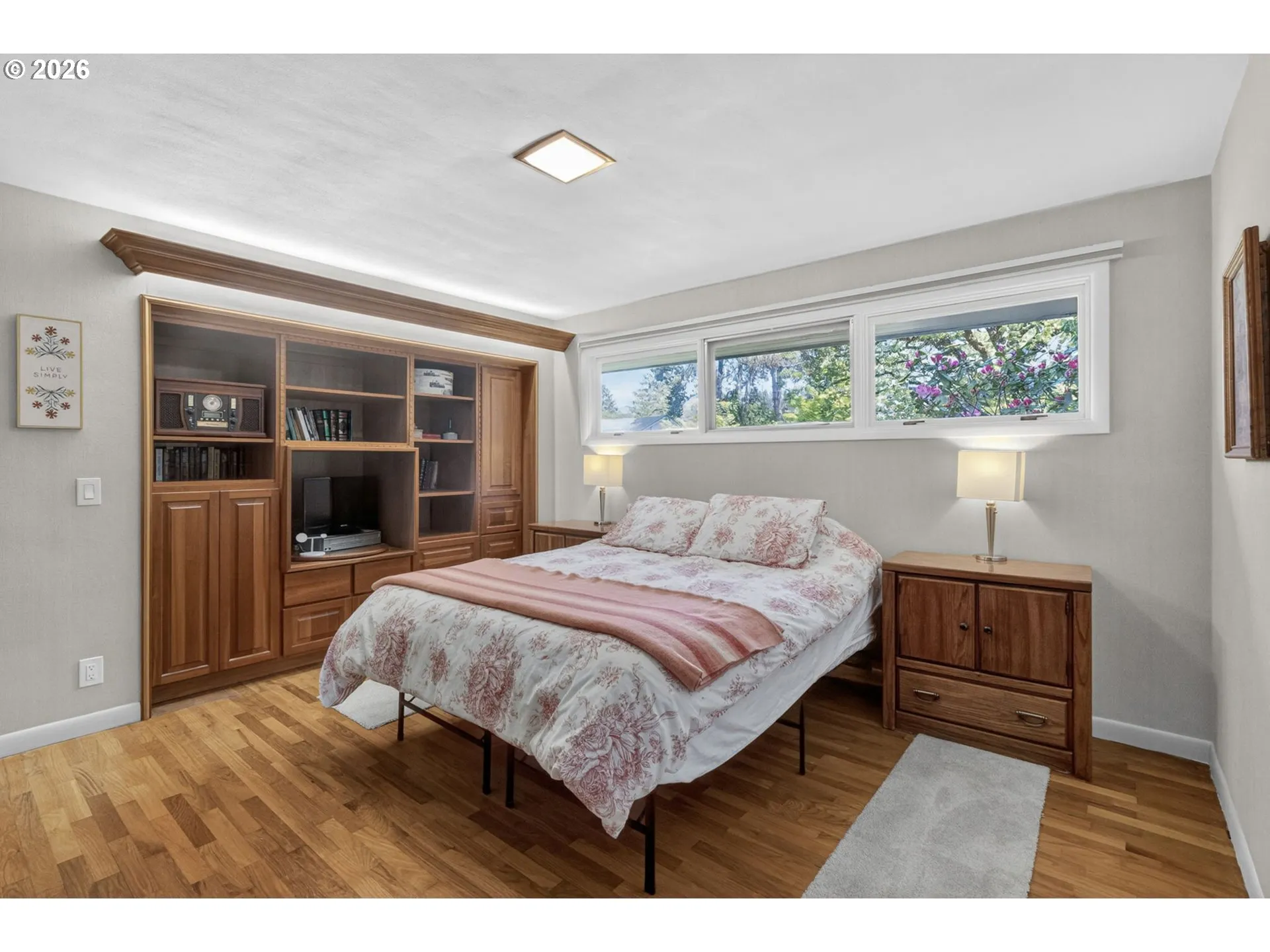 Bedroom, Primary