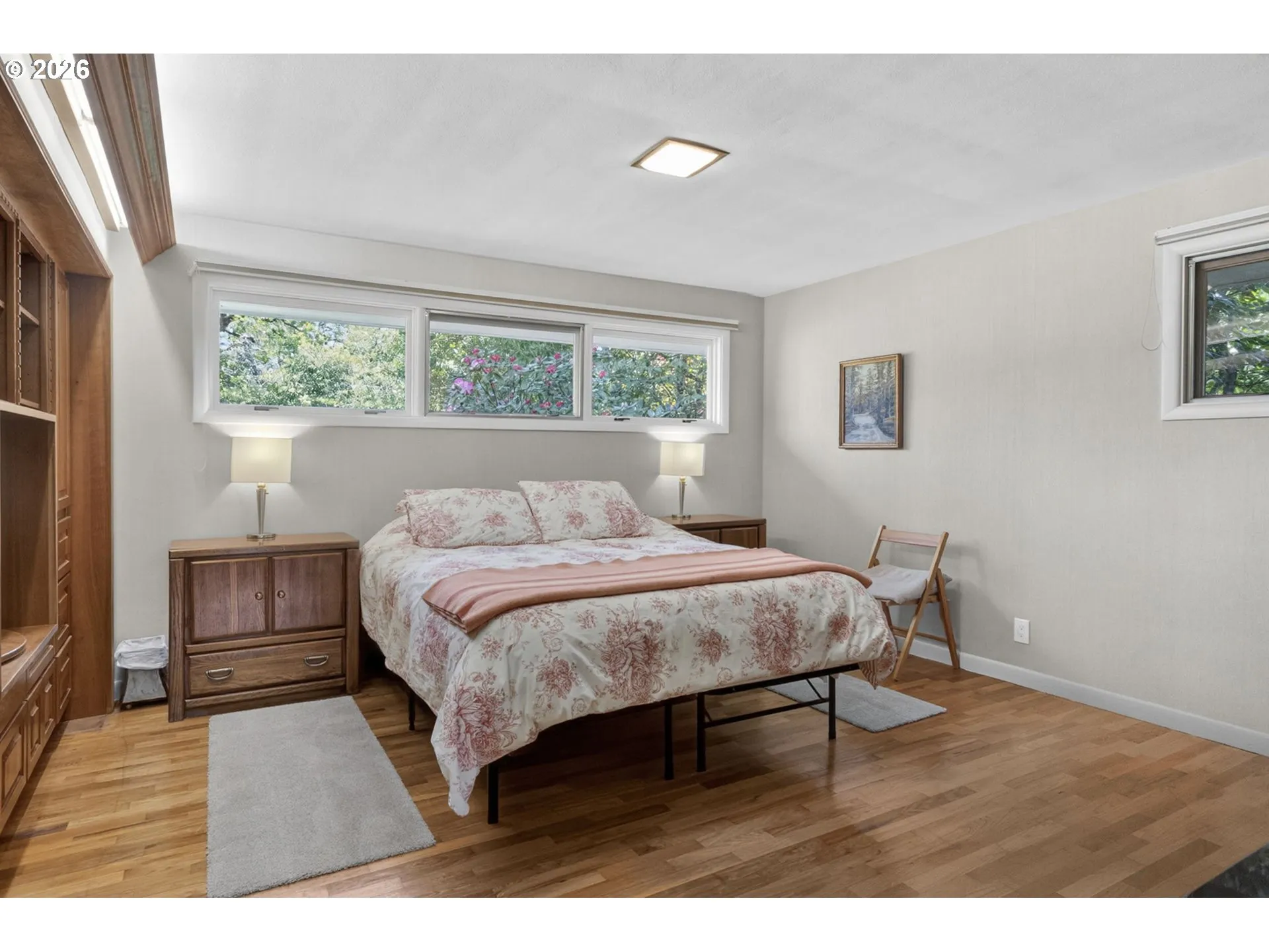 Bedroom, Primary