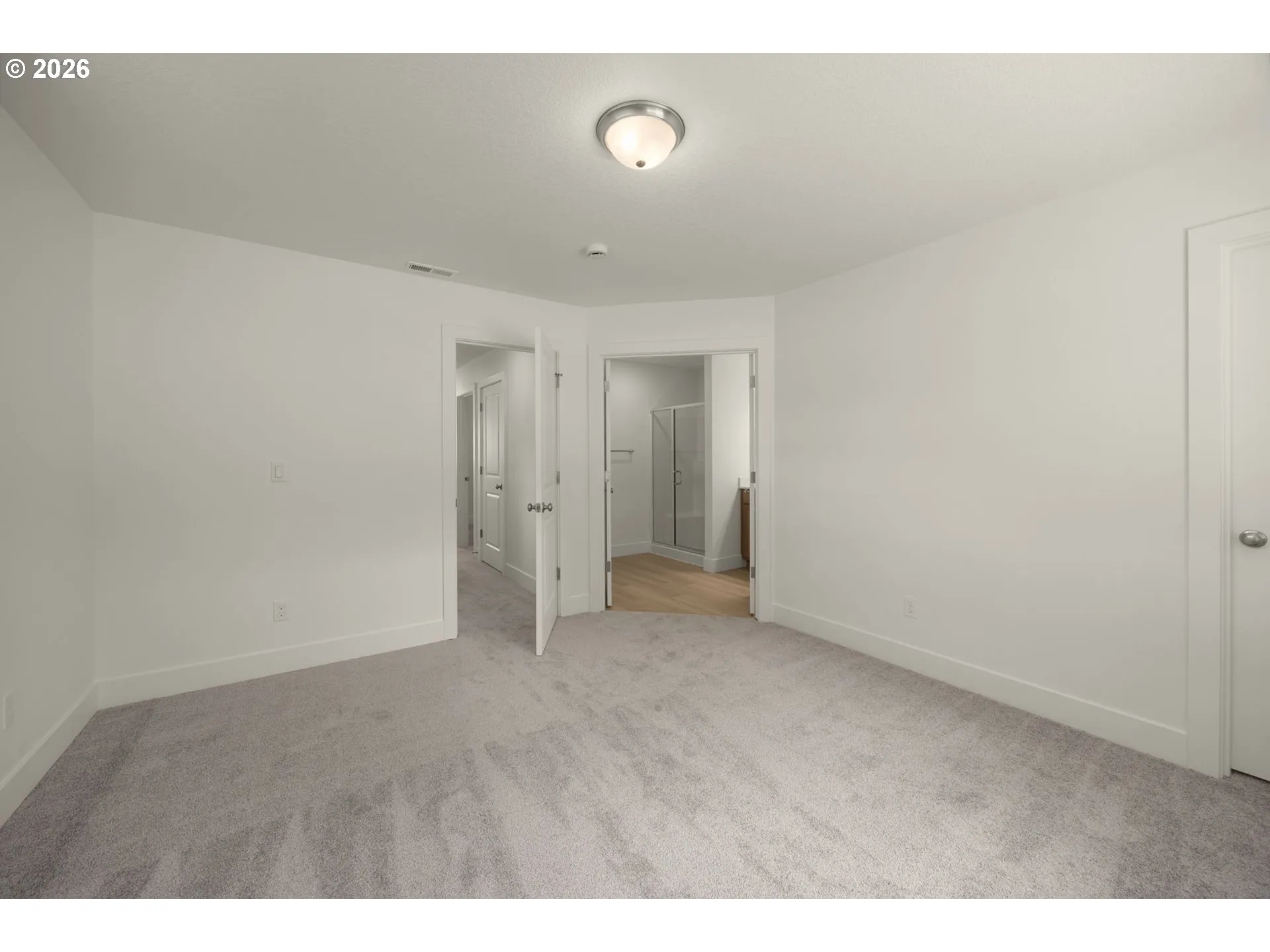 Bedroom, Primary