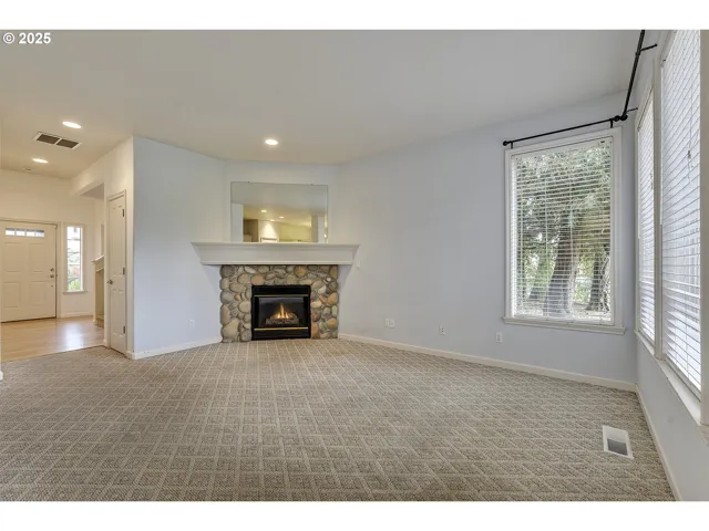 Living Room-Fireplace