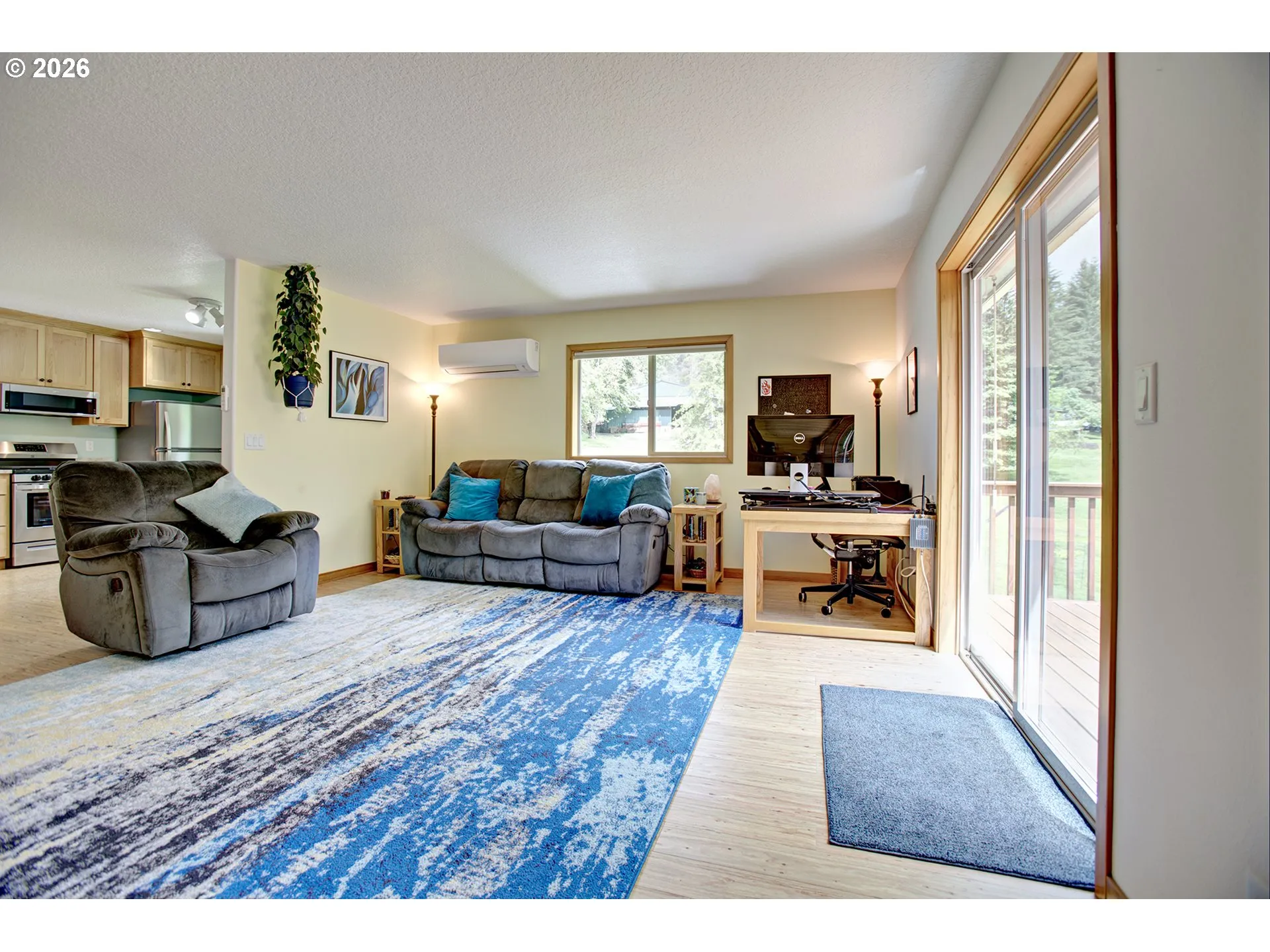 Living Room/Dining Room