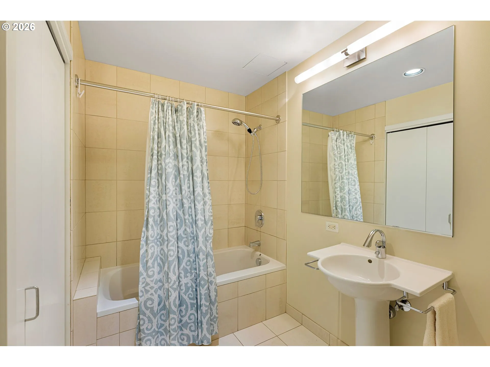 En Suite Bathroom