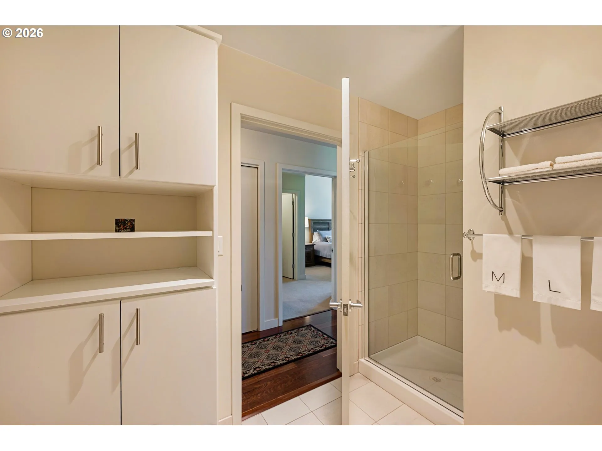 Bathroom-Walk in Shower