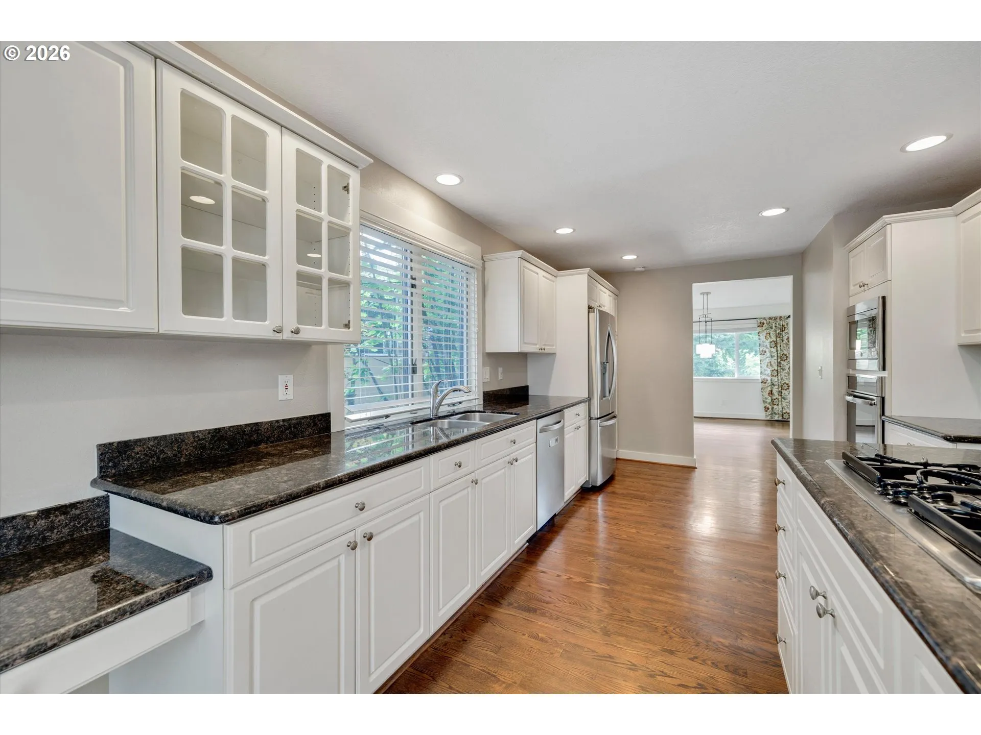 Kitchen-Cooking Island