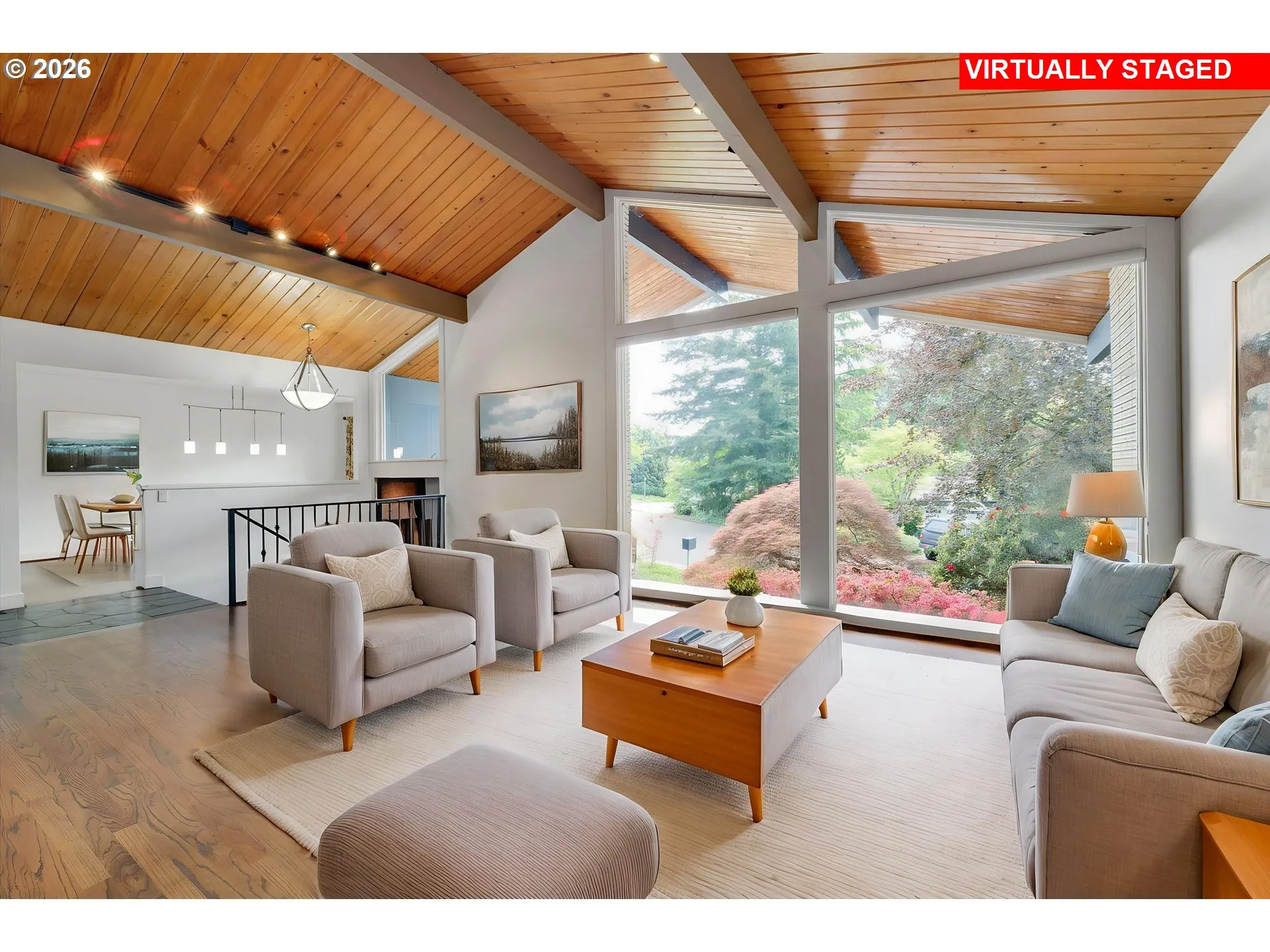 Living Room-Vaulted Ceilings