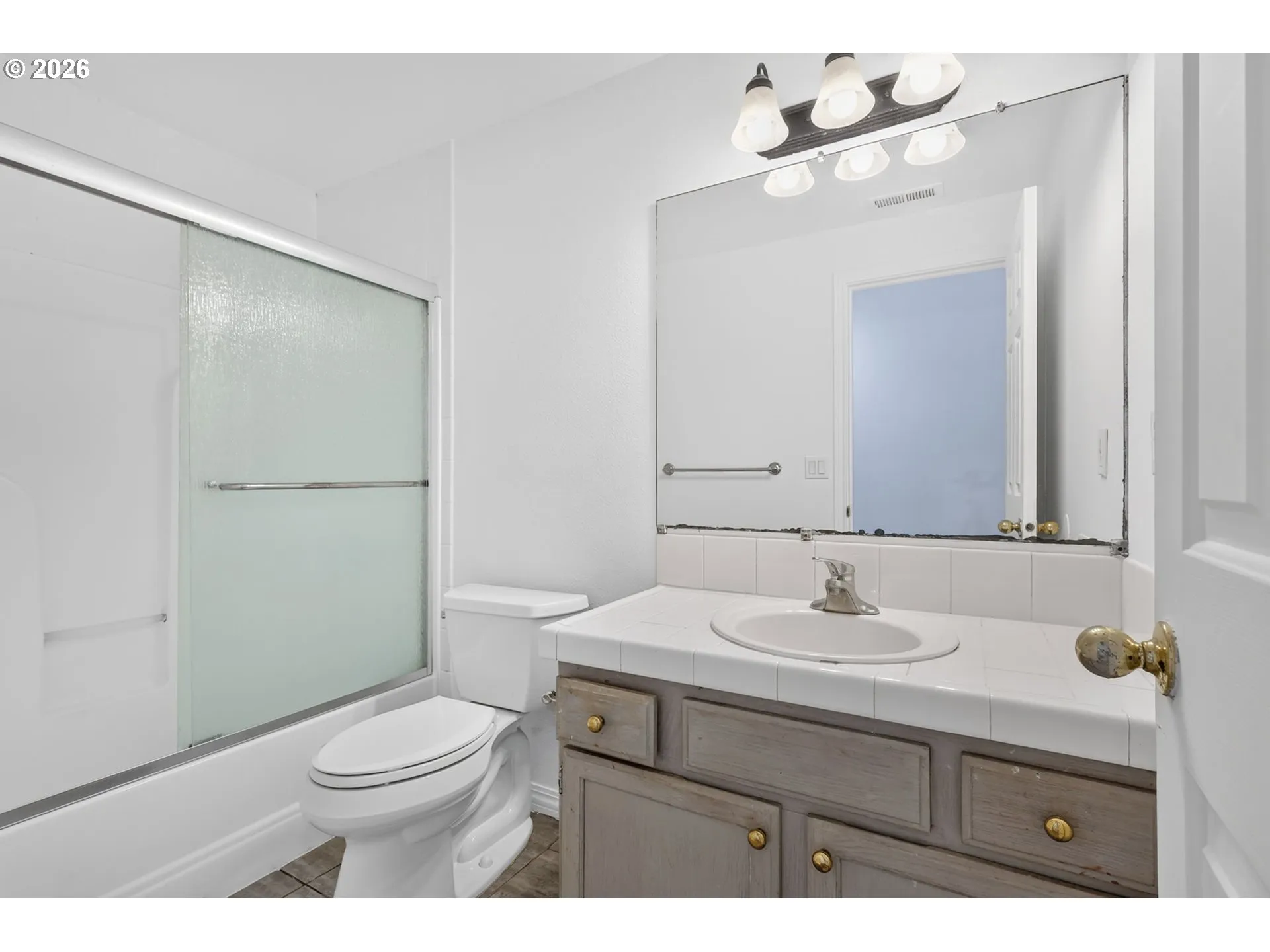 Bathroom-Hall