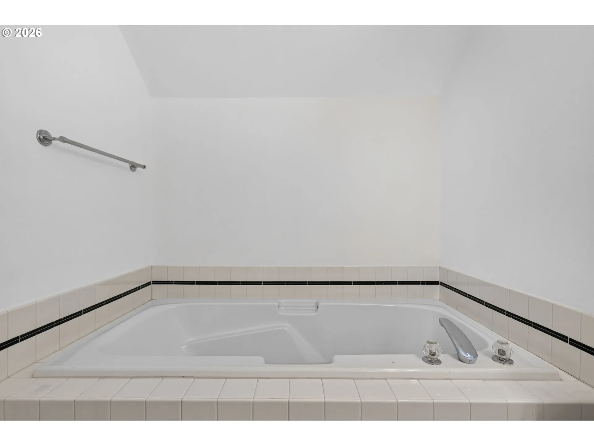 Owner's Suite Bathroom #2-Garden Tub