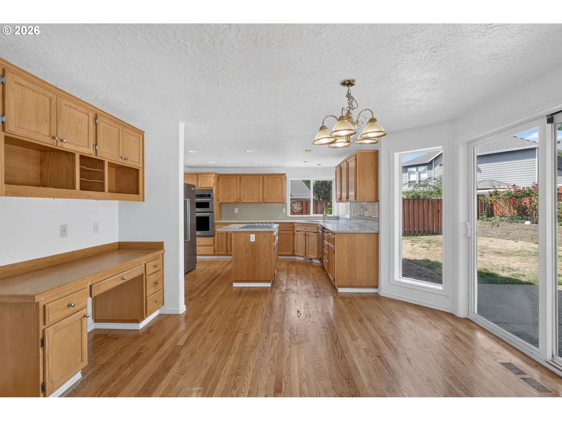 Kitchen-Eating Area