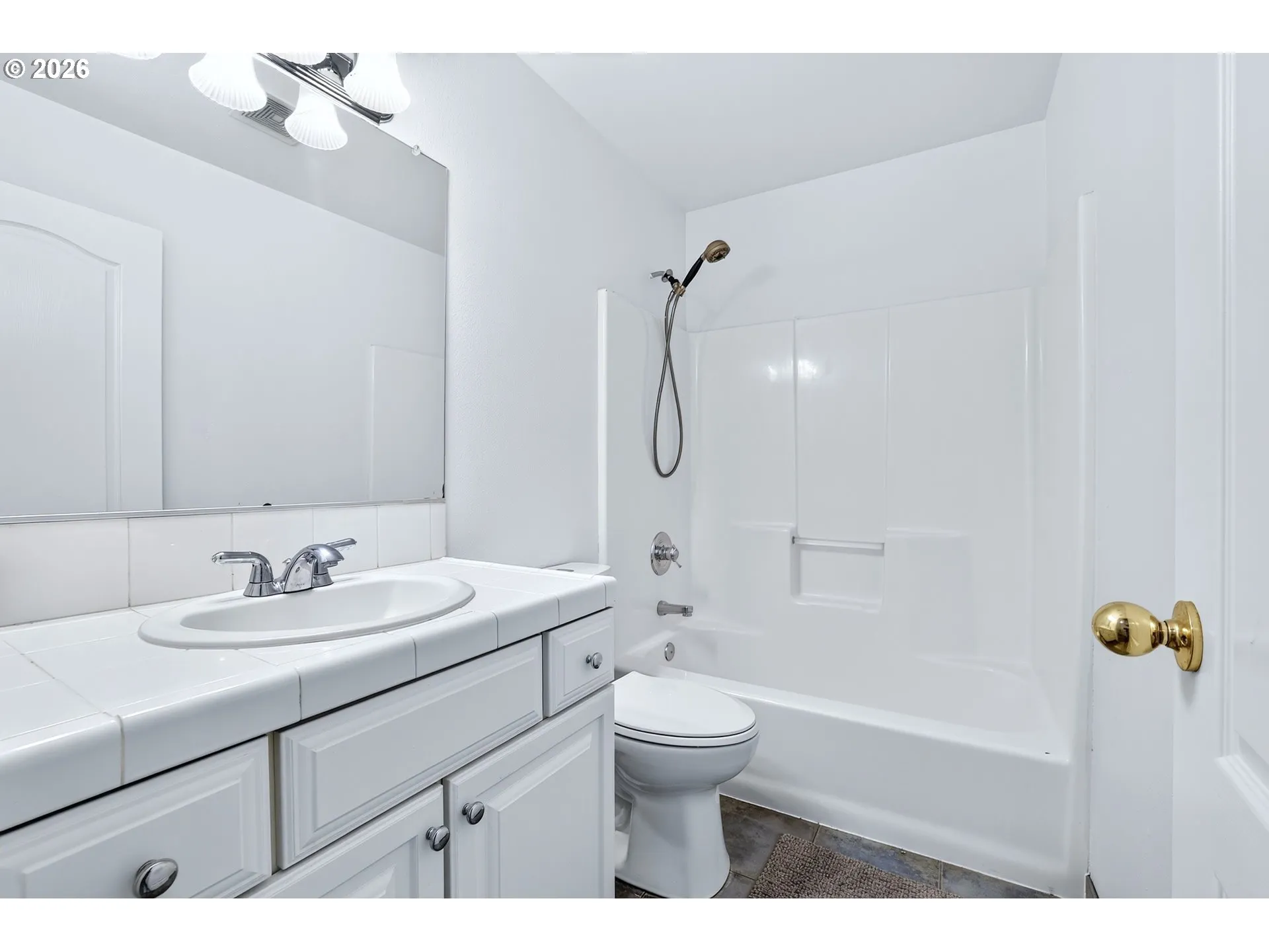 Bathroom-Upper