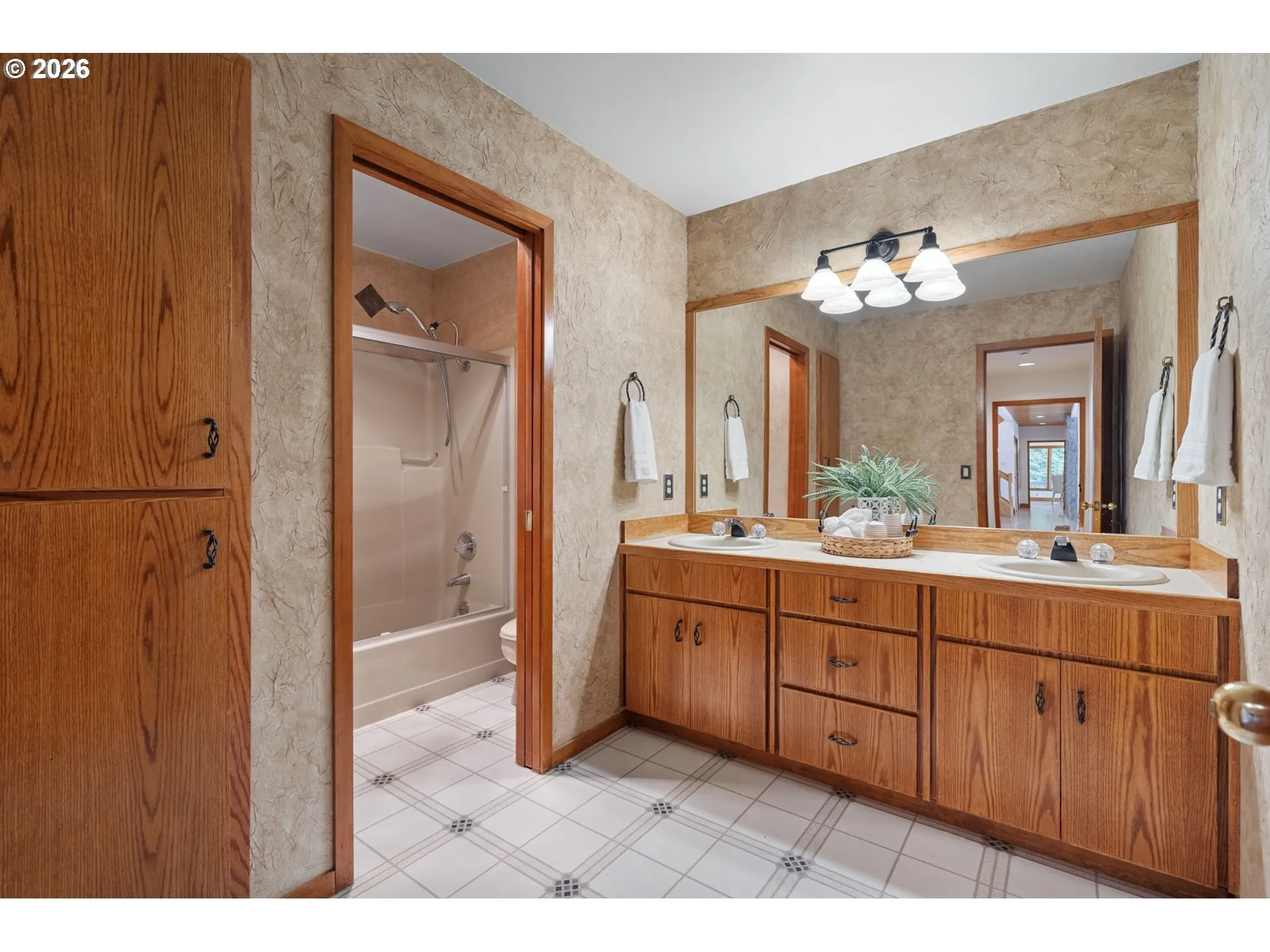Bathroom-Hall
