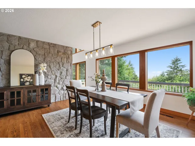 Dining Room-Formal