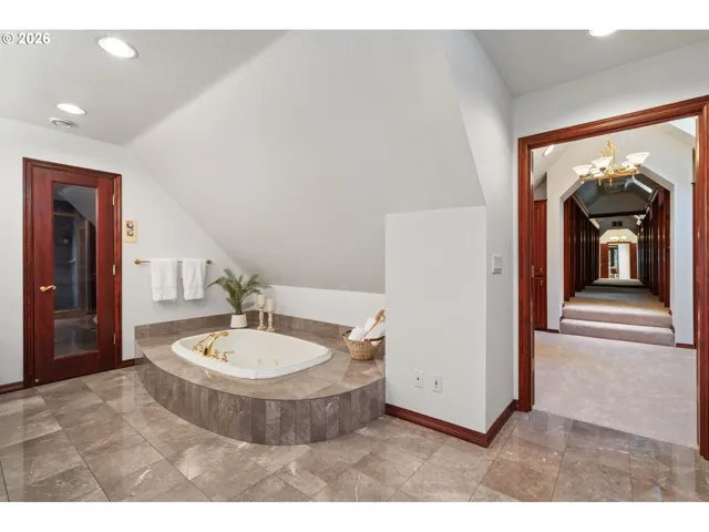 Bathroom, Attached