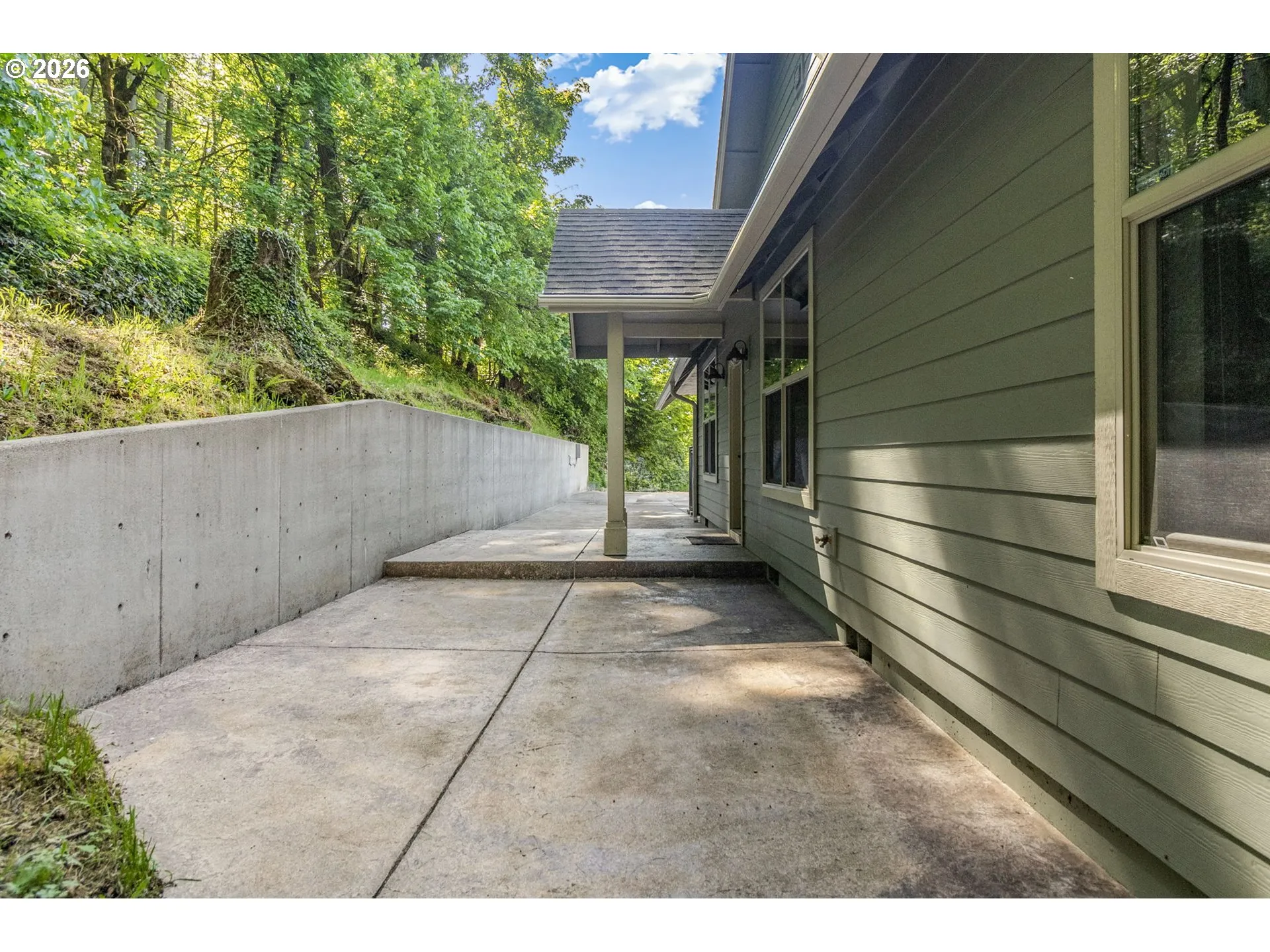 Exterior-Rear