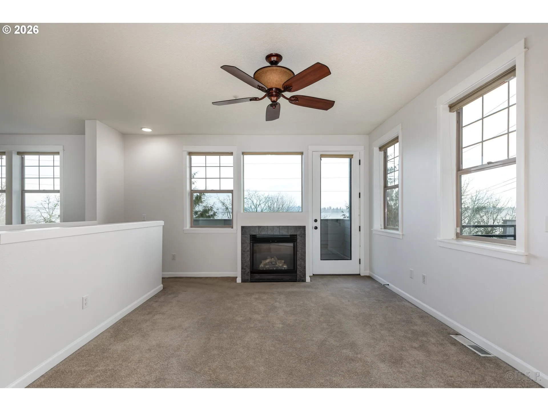 Living Room-Fireplace