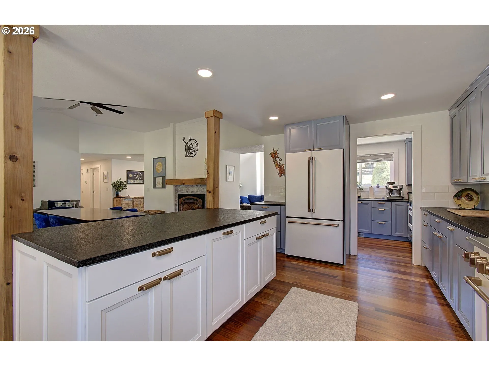 Kitchen-Island