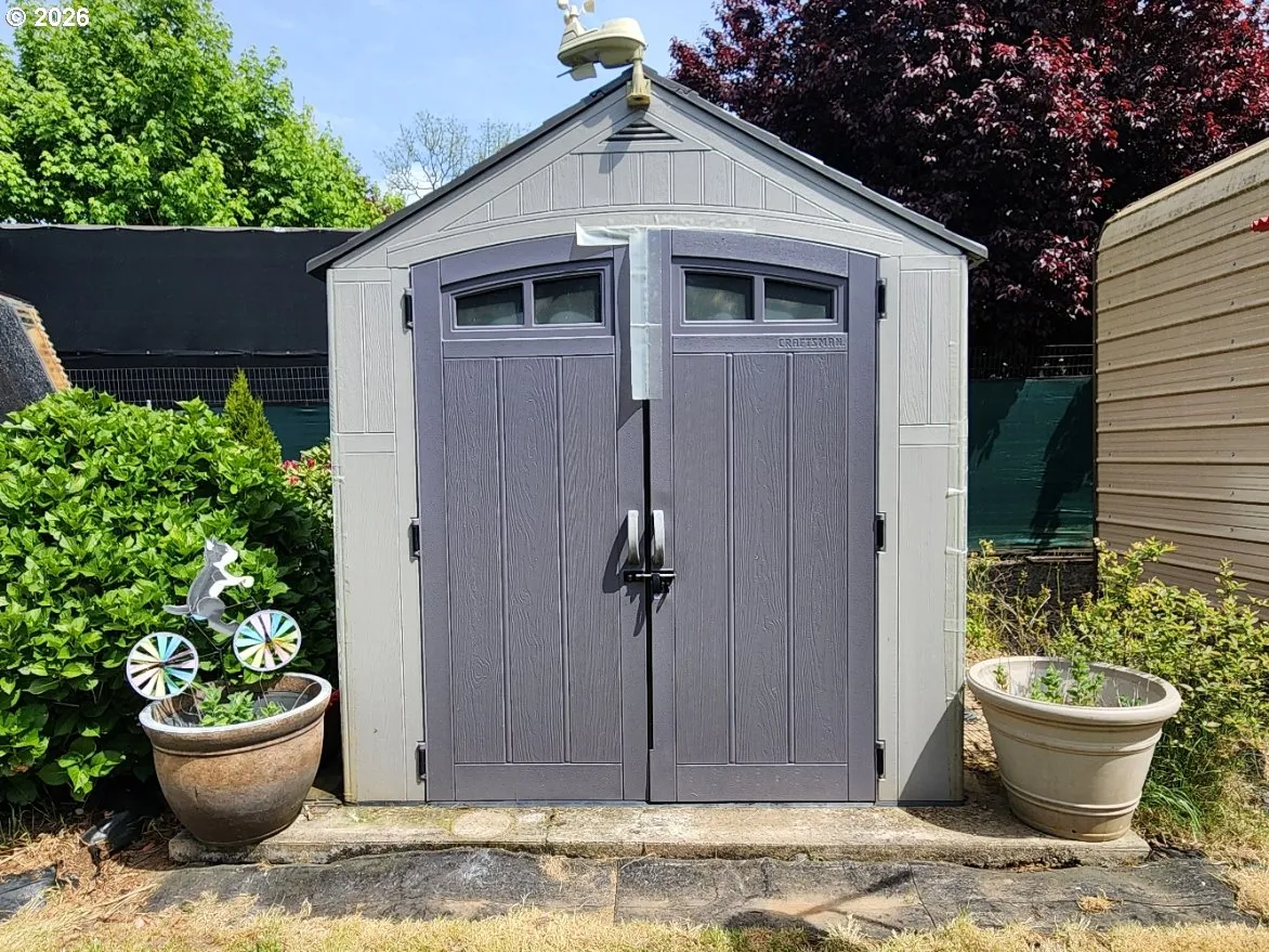 Shed