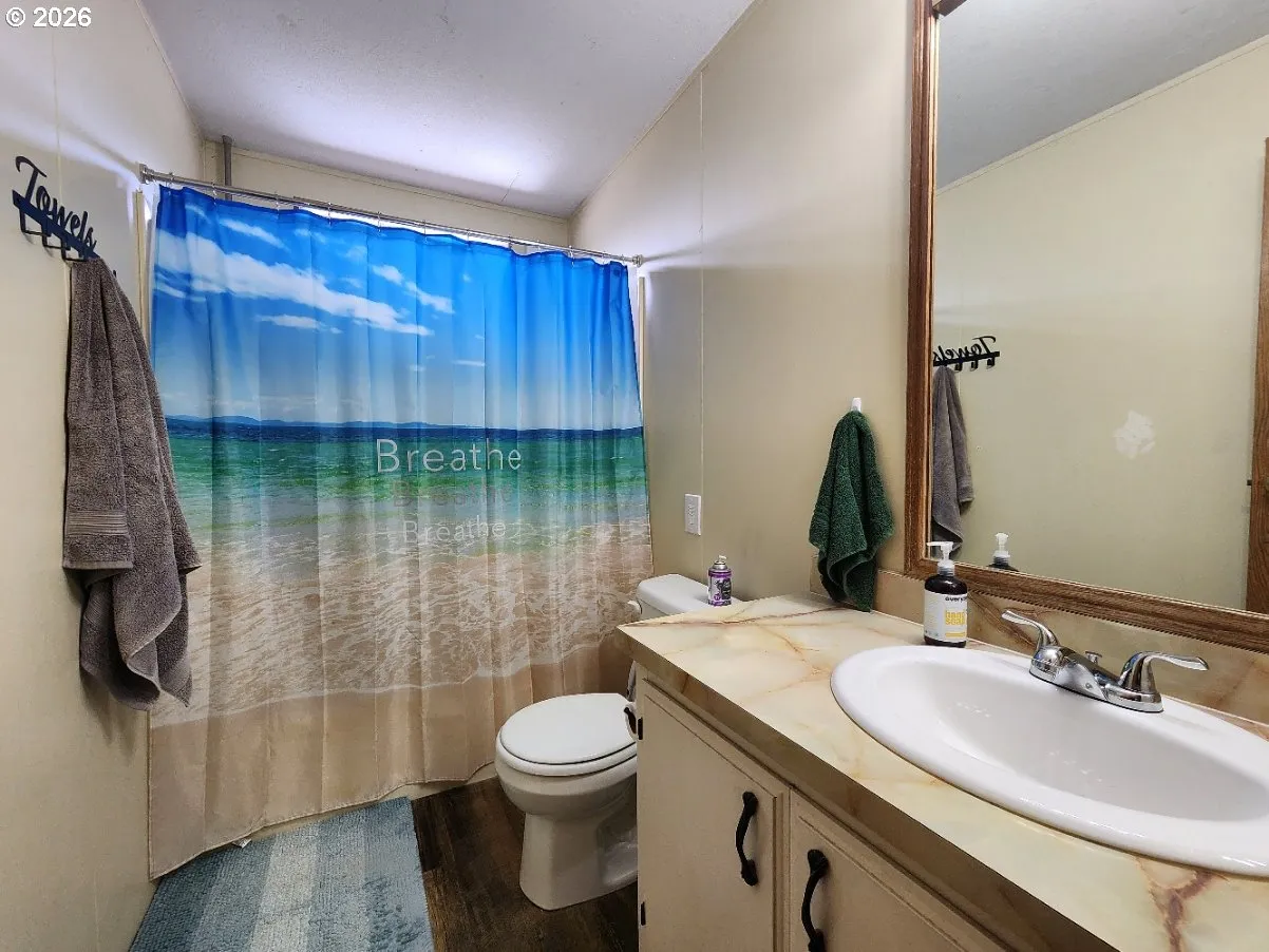 Bathroom-Hall