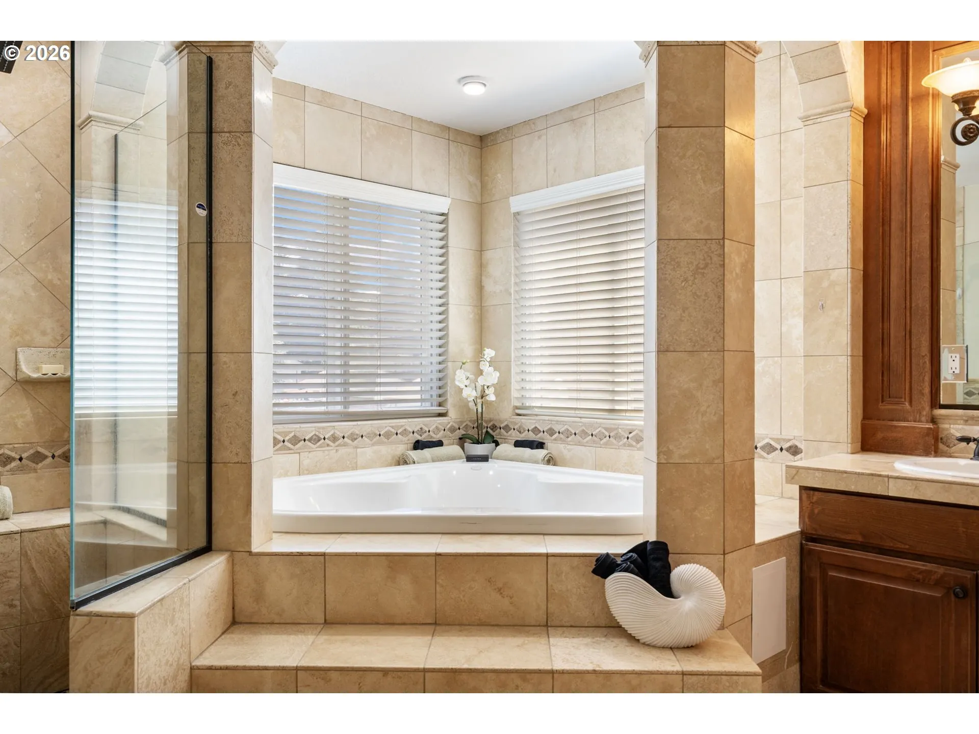 Owner's Suite Bathroom-Garden Tub