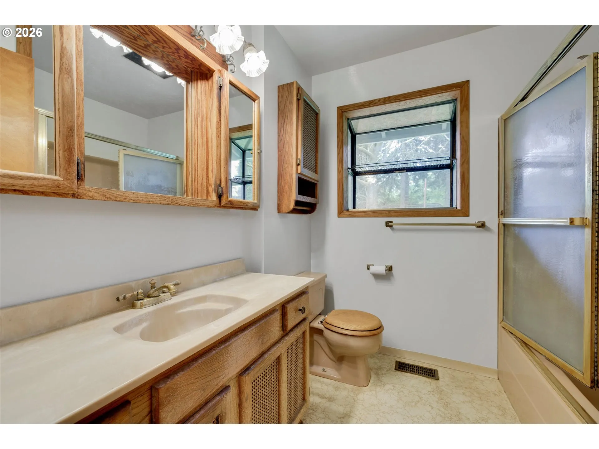 Bathroom-Hall