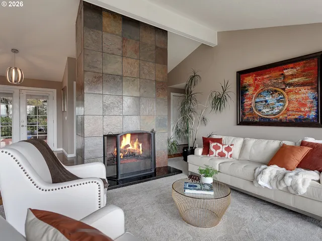 Living Room-Fireplace