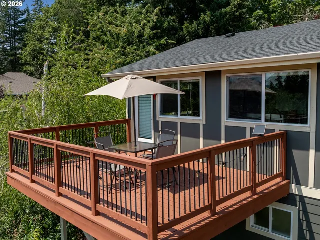 Deck-Main