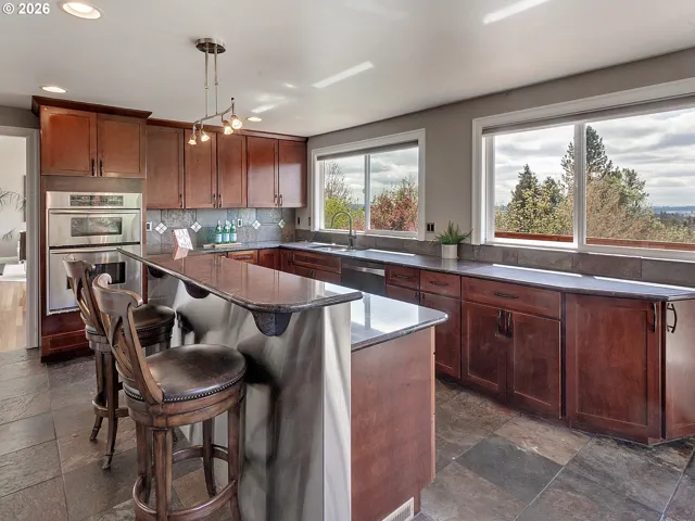 Kitchen-Cooking Island