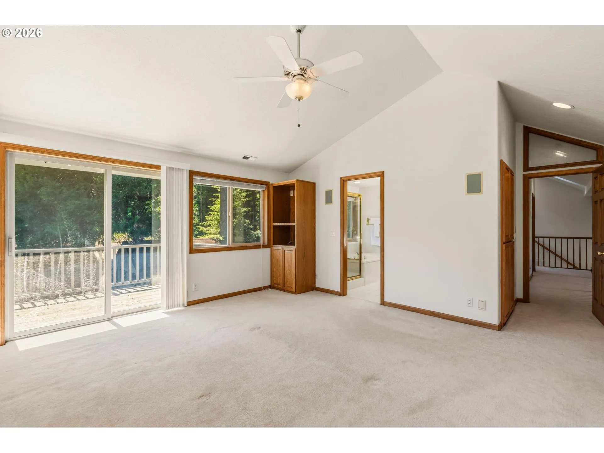 Bedroom, Primary-Vaulted Ceilings