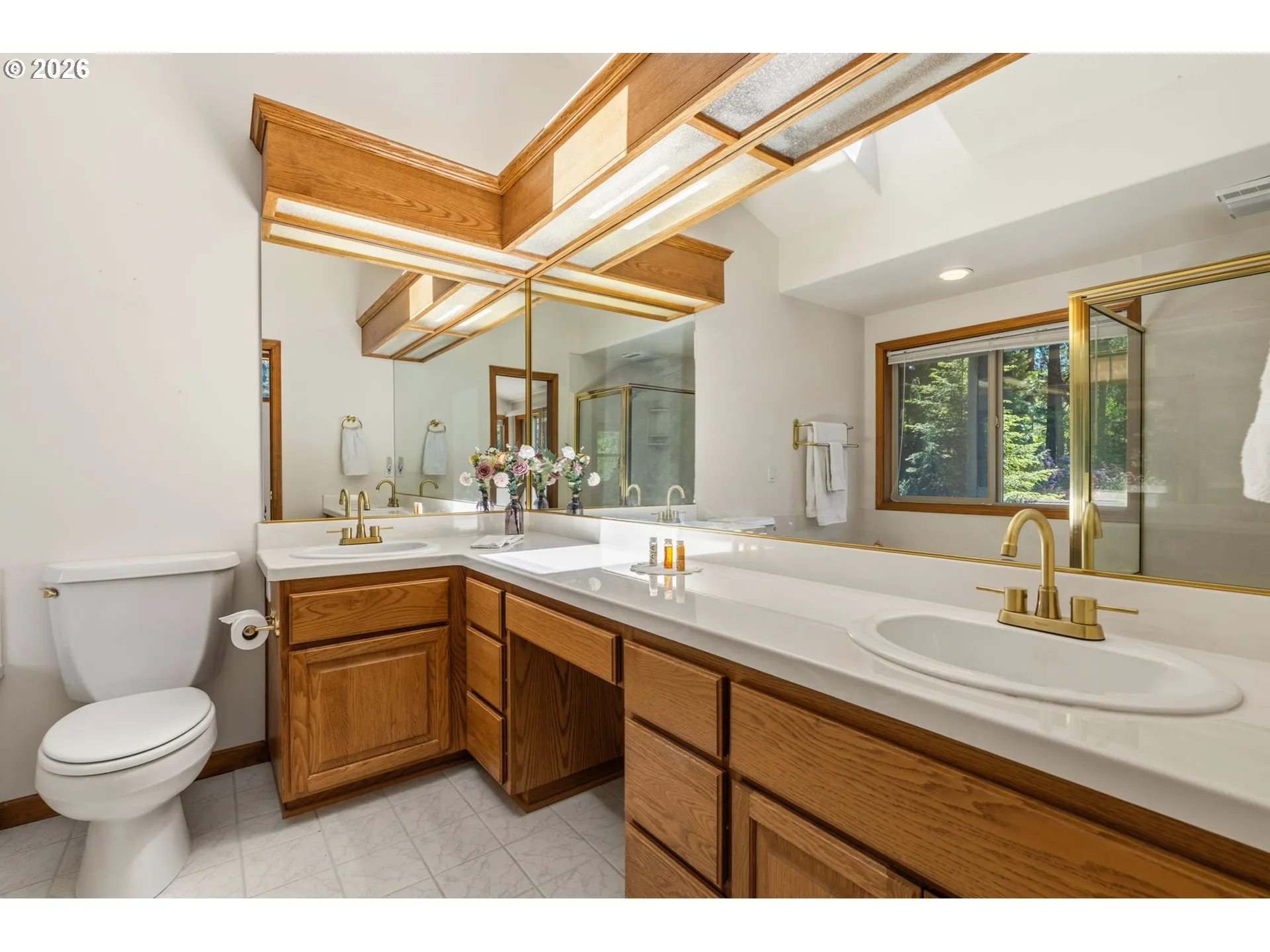 En Suite Bathroom-Upper