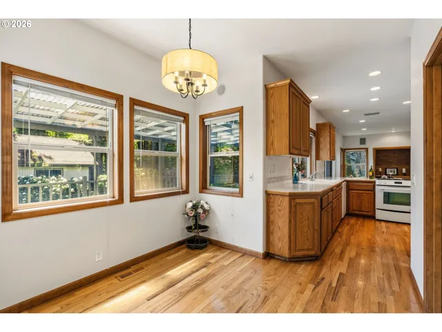 Kitchen/Nook-Eating Area
