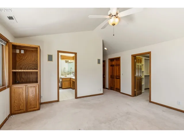 Bedroom, Primary-Ceiling Fan
