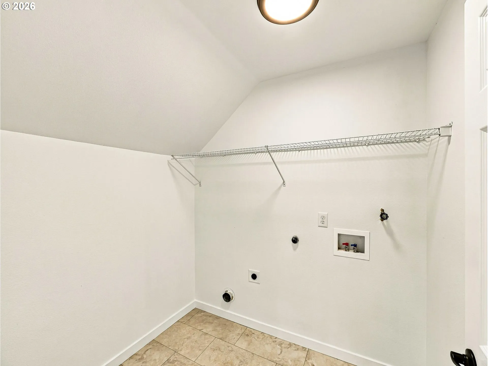 Laundry-Upper