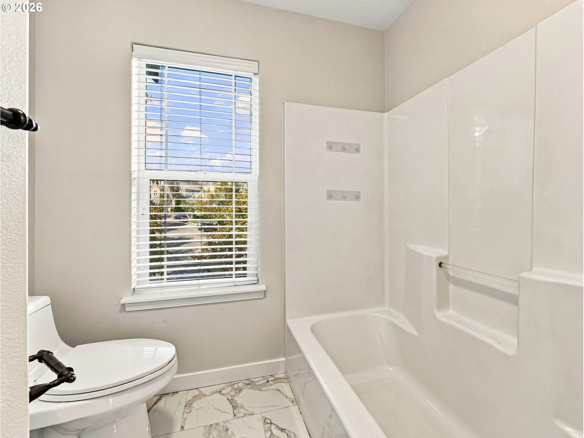 Bathroom-Upper