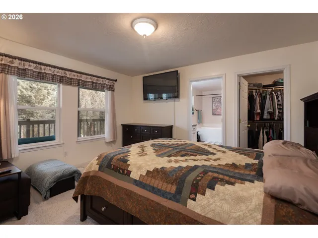 Primary Bedroom-Walk-In Closet