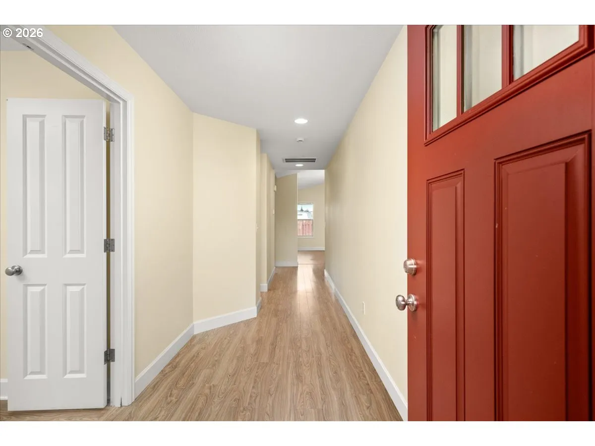 Entrance/Foyer