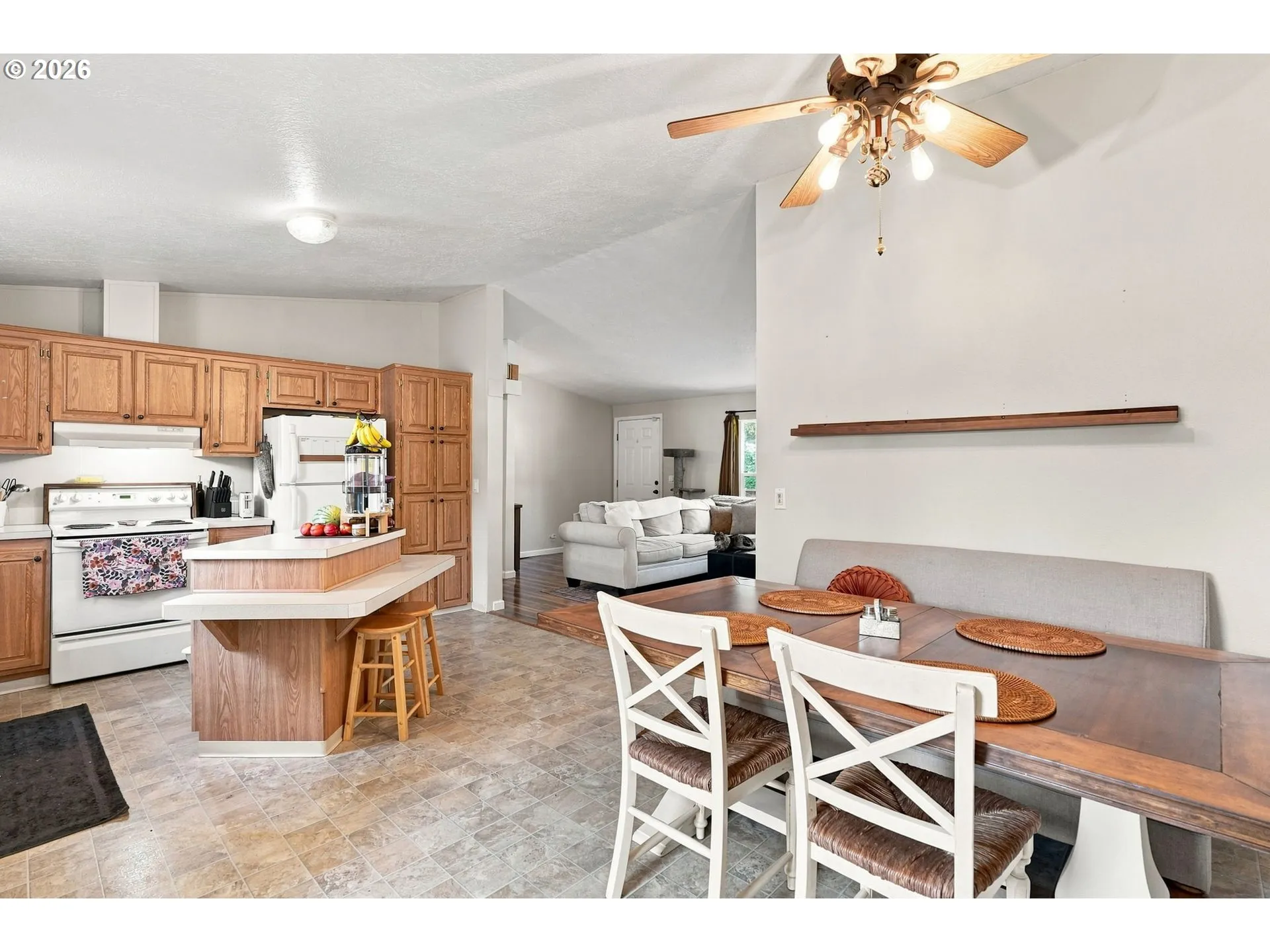 Kitchen/Dining Room