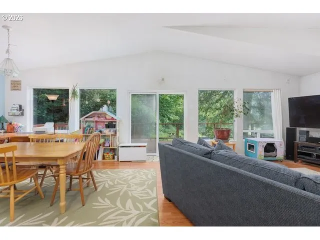 Living Room/Dining Room
