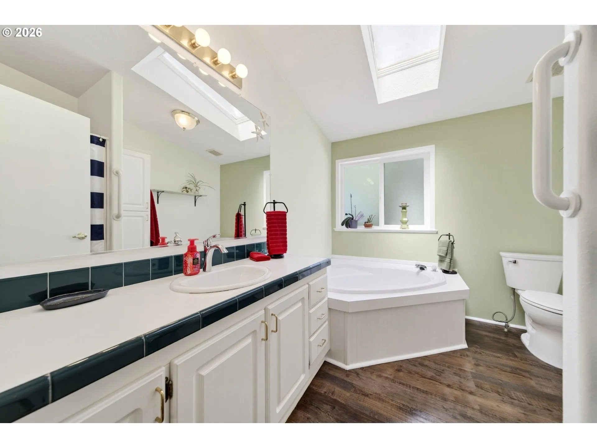 Owner's Suite Bathroom
