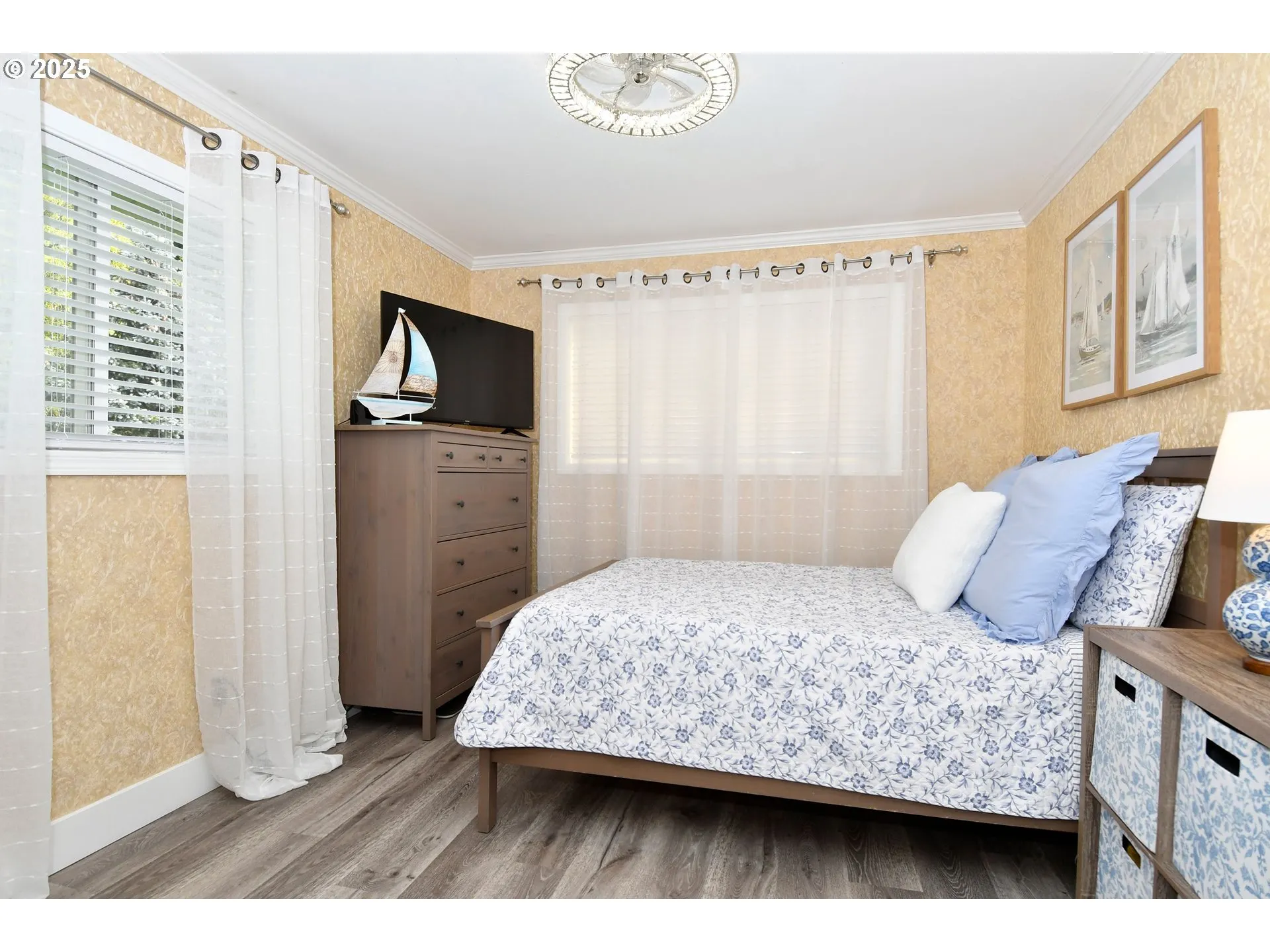 Bedroom-Upper