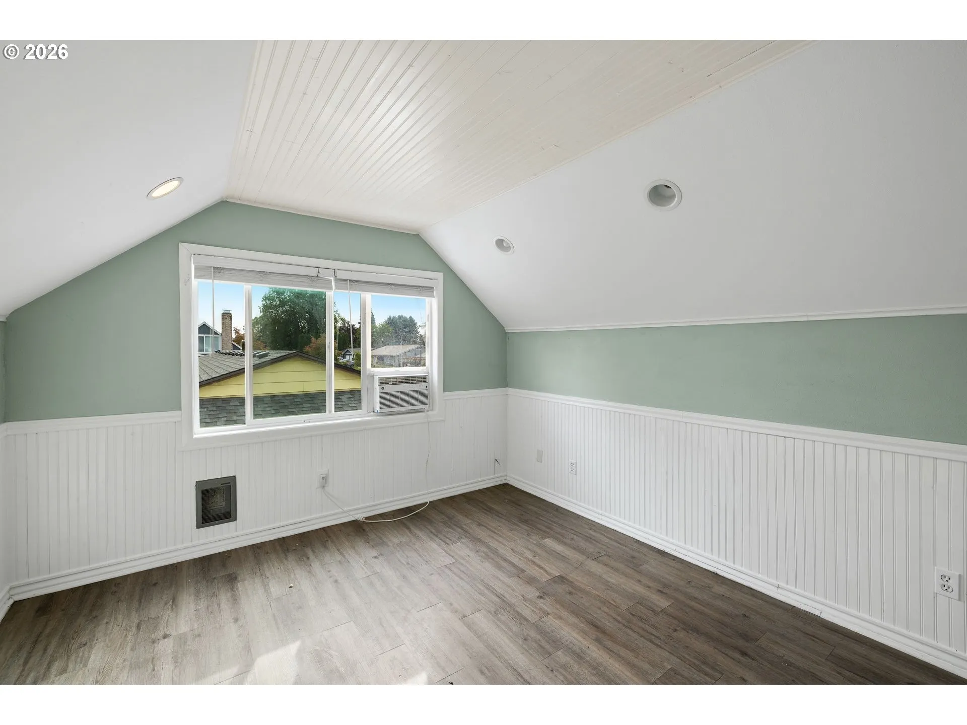 Bedroom, Primary #2-Vaulted Ceilings