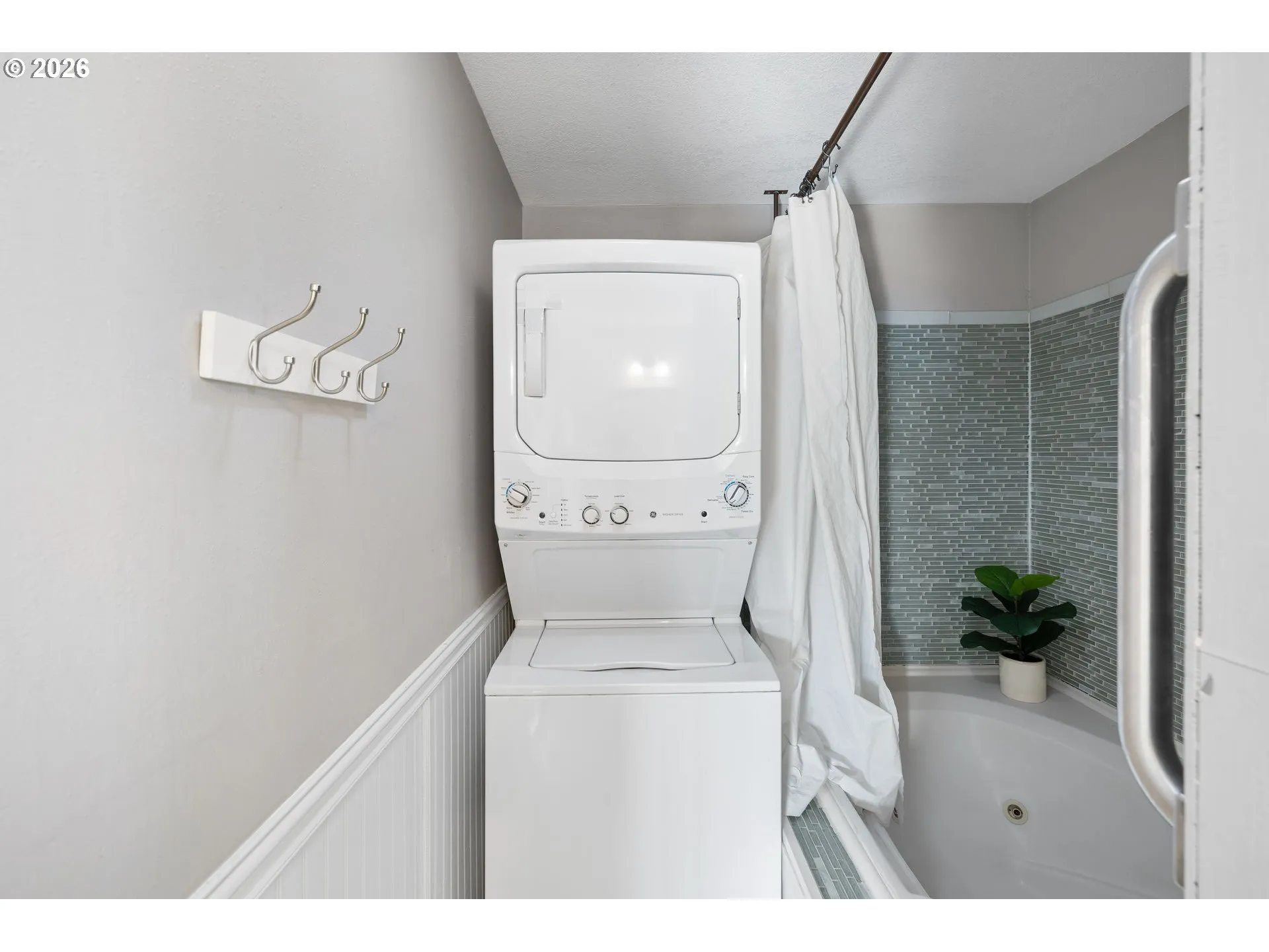 Laundry-Upper