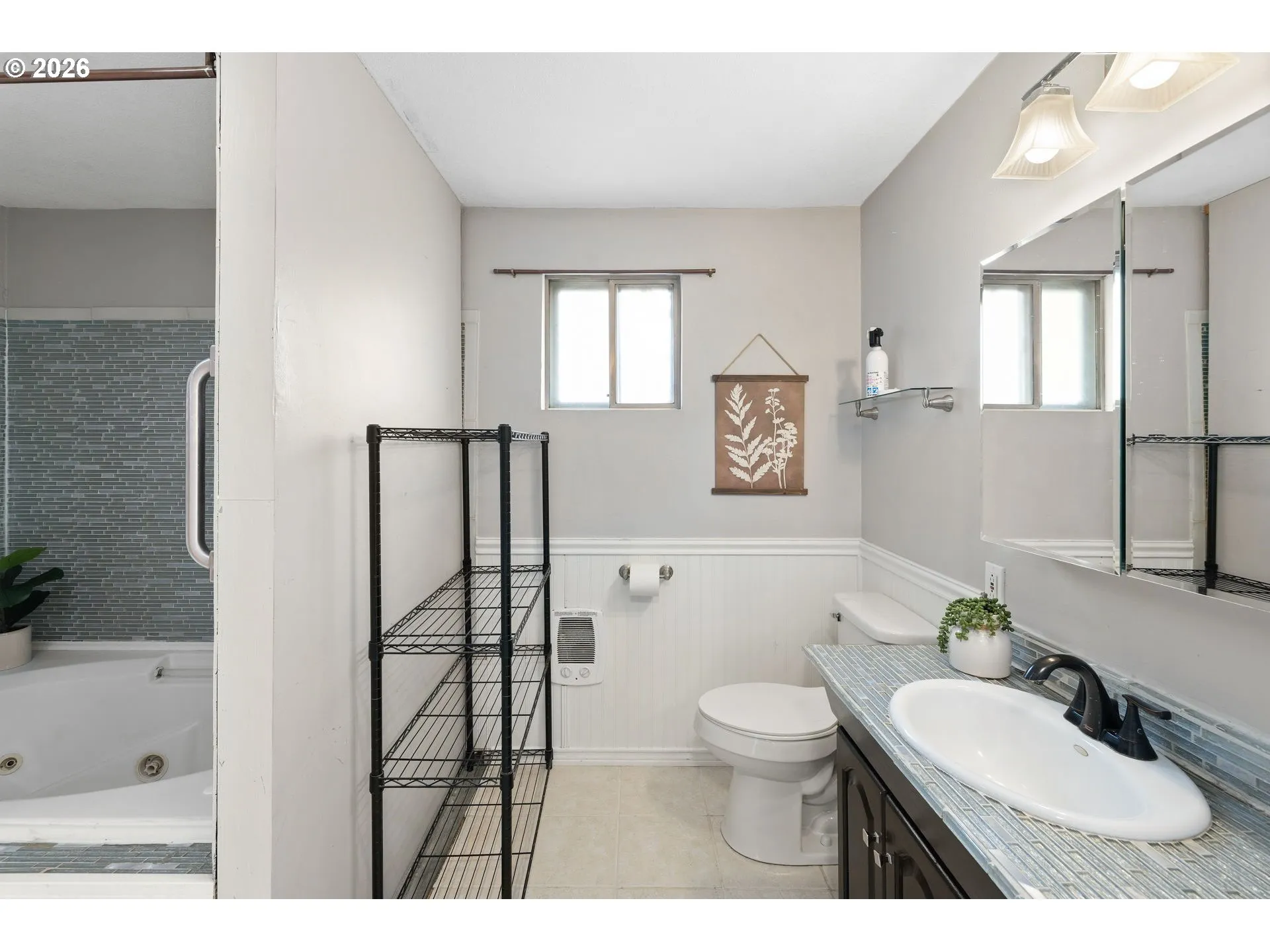 Bathroom-Upper