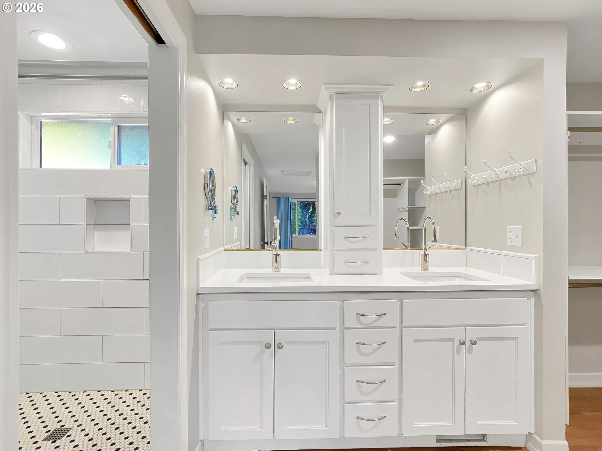 En Suite Bathroom